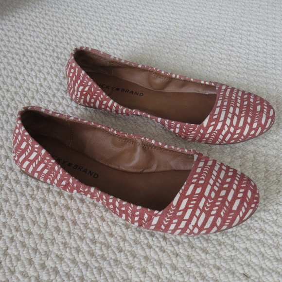 Lucky Brand Shoes - Coral Lucky Brand "Emeralda" Sz 7 Ballet Flats EUC